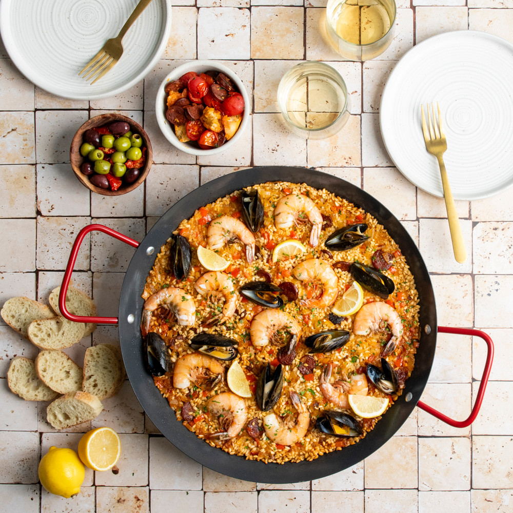 Paella Pan with Red HandlesPaella Pan with Red Handles - Image 5
