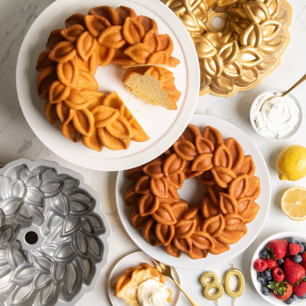 Laurel Wreath Bundt® PanLaurel Wreath Bundt® Pan - Image 2