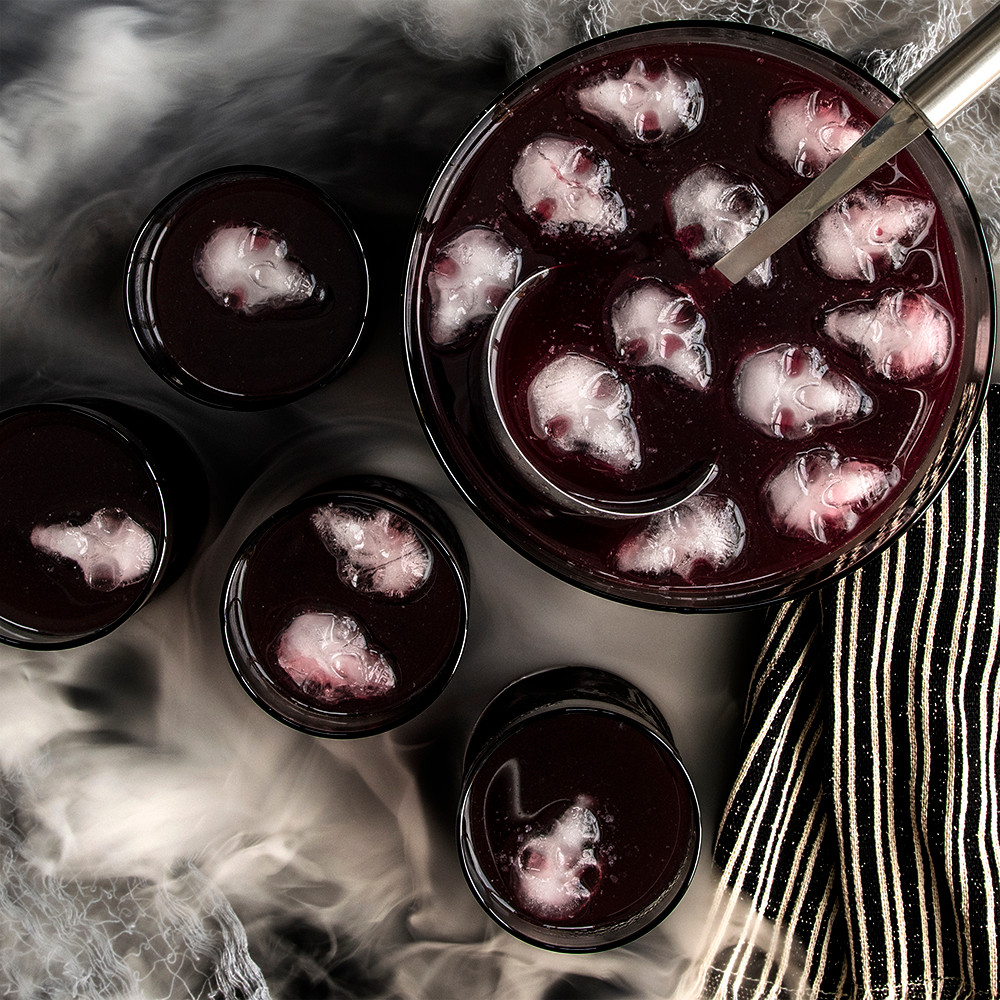 Skull Bites Cakelet PanSkull Bites Cakelet Pan - Image 8