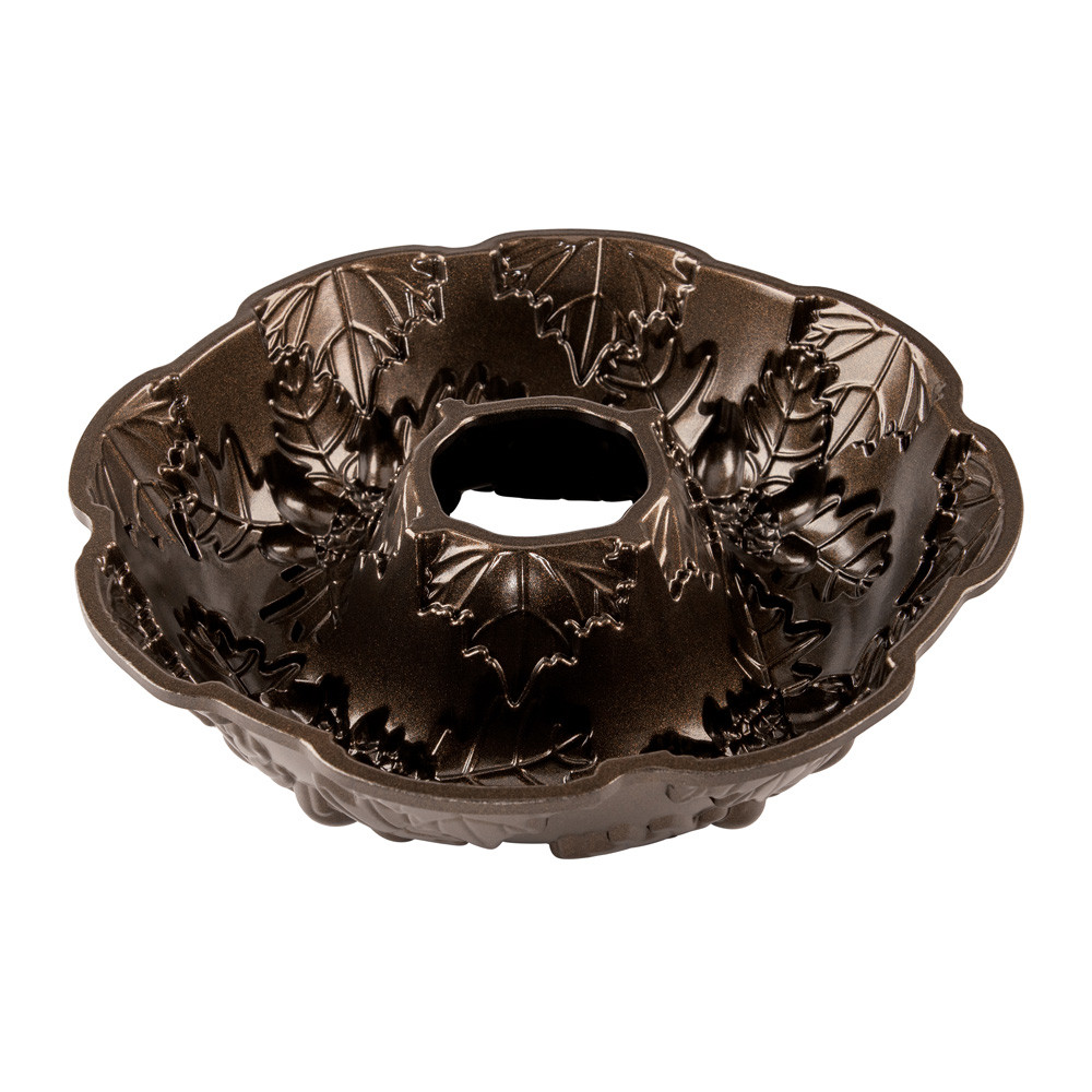 Autumn Wreath Bundt® PanAutumn Wreath Bundt® Pan - Image 6