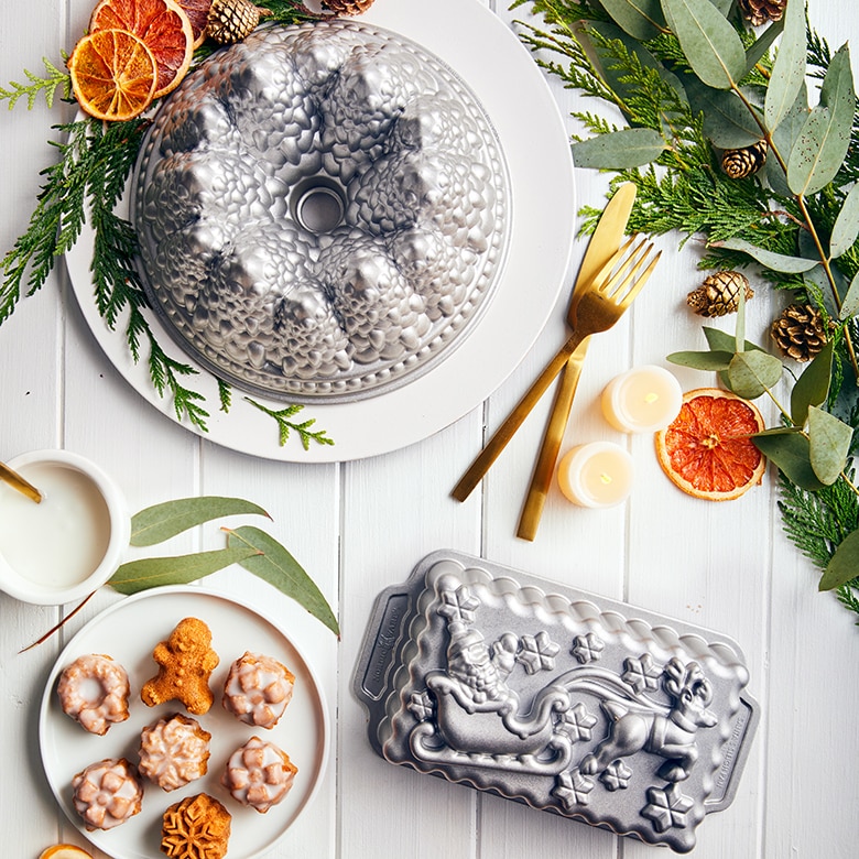 9 Cup Pine Forest Bundt® Pan9 Cup Pine Forest Bundt® Pan - Image 6