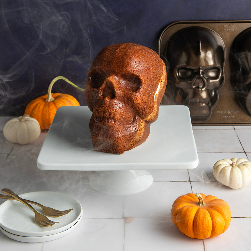 Haunted Skull Cake PanHaunted Skull Cake Pan - Image 3