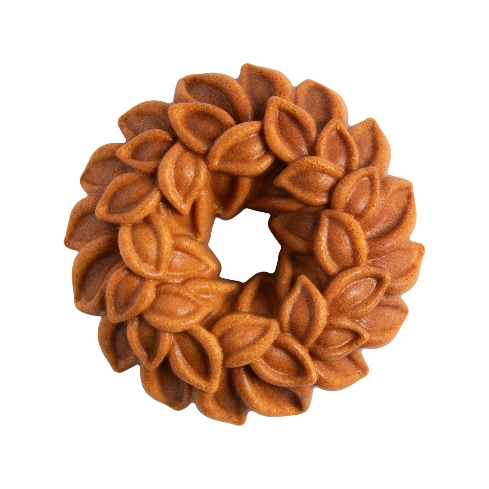 Laurel Wreath Bundt® PanLaurel Wreath Bundt® Pan - Image 14
