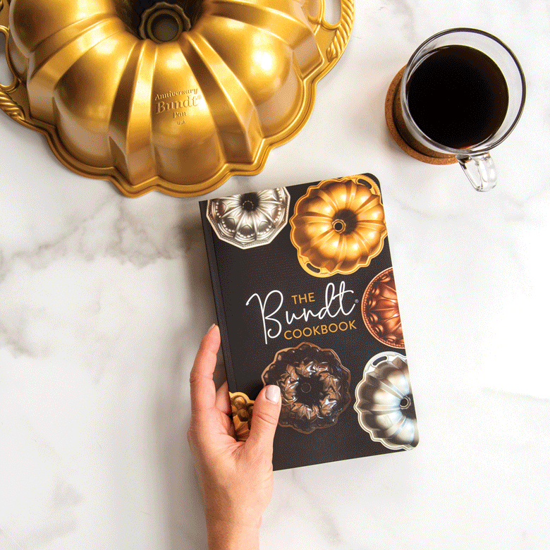 The Bundt® CookbookThe Bundt® Cookbook - Image 4