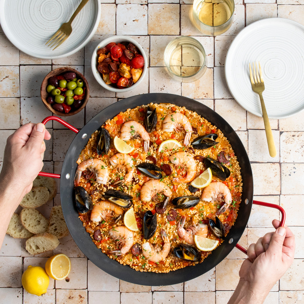Paella Pan with Red HandlesPaella Pan with Red Handles - Image 4