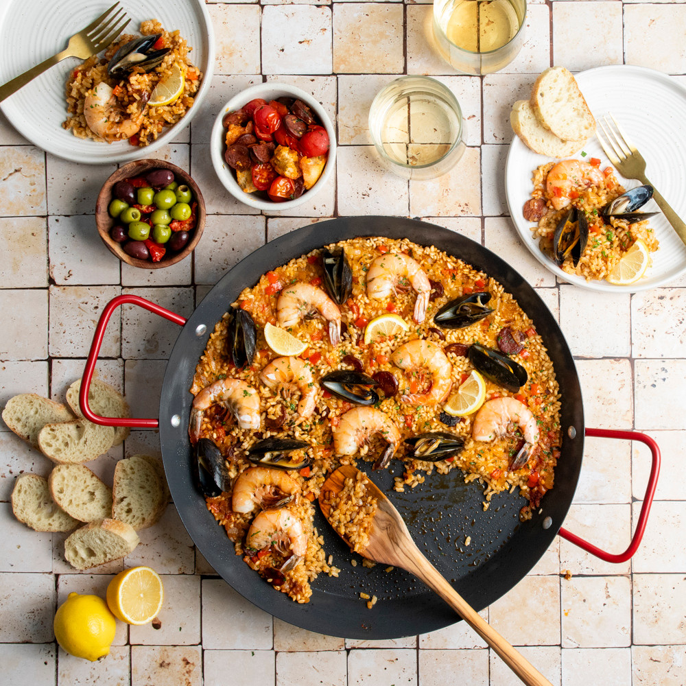 Paella Pan with Red HandlesPaella Pan with Red Handles - Image 6