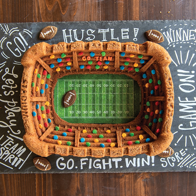 Stadium Bundt® PanStadium Bundt® Pan - Image 4