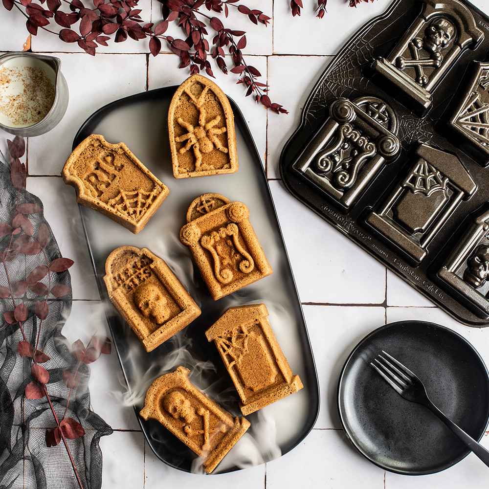 Tombstone Cakelet PanTombstone Cakelet Pan - Image 3