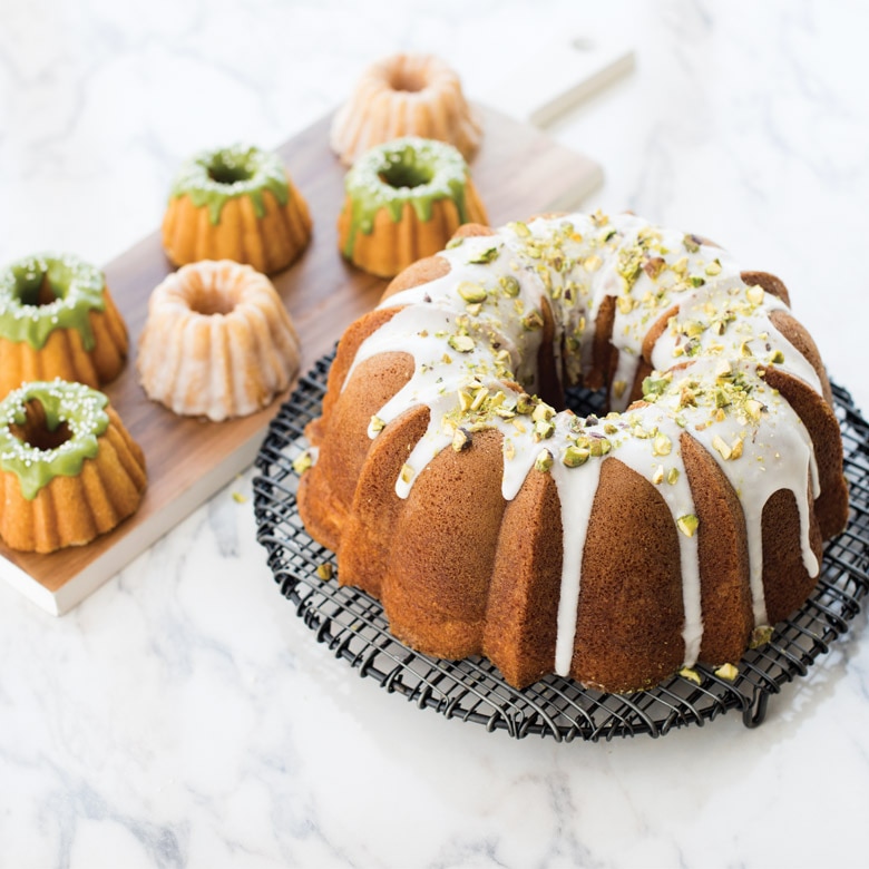ProForm Anniversary Bundt Pan with HandlesProForm Anniversary Bundt Pan with Handles - Image 2