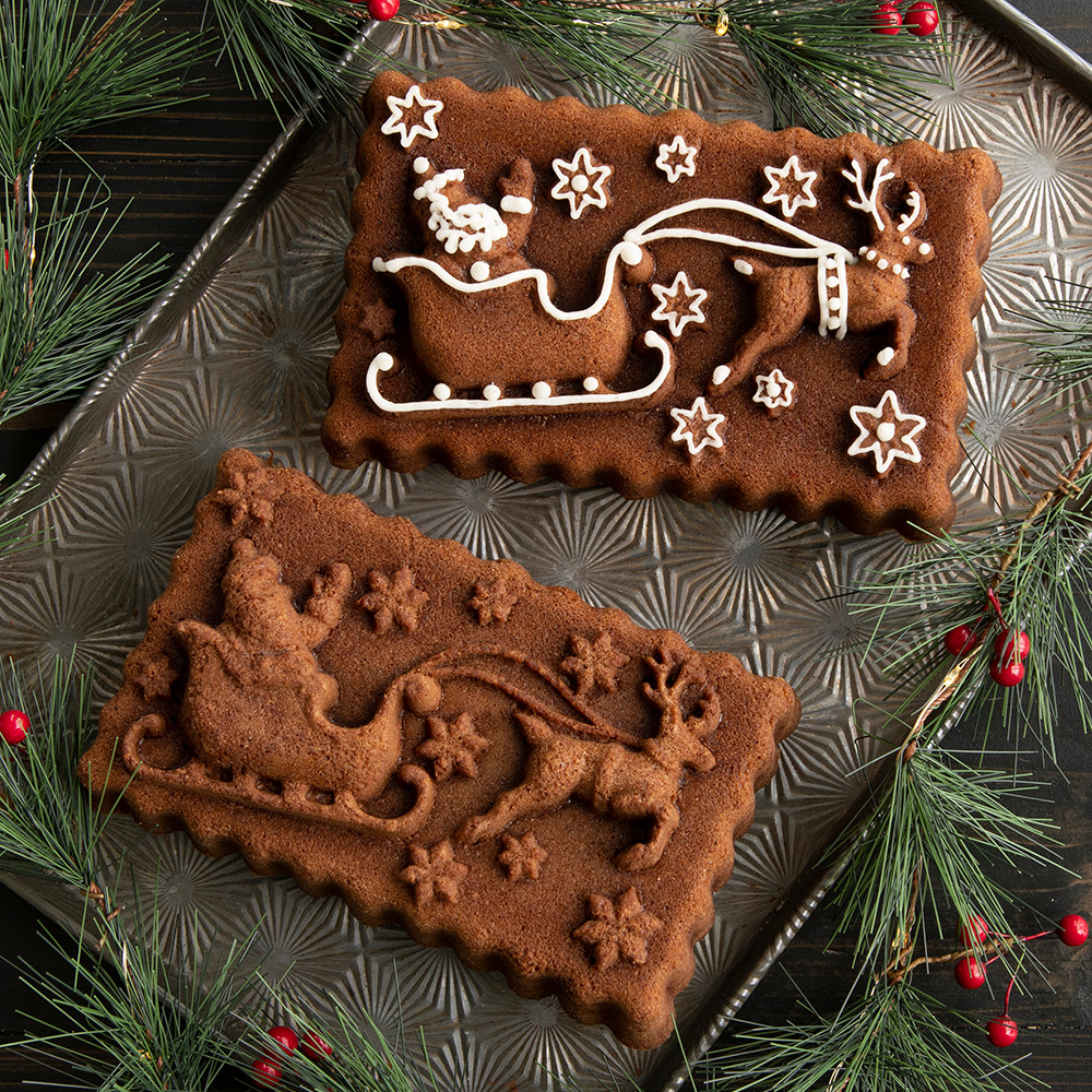 Santa's Sleigh Loaf PanSanta's Sleigh Loaf Pan - Image 2