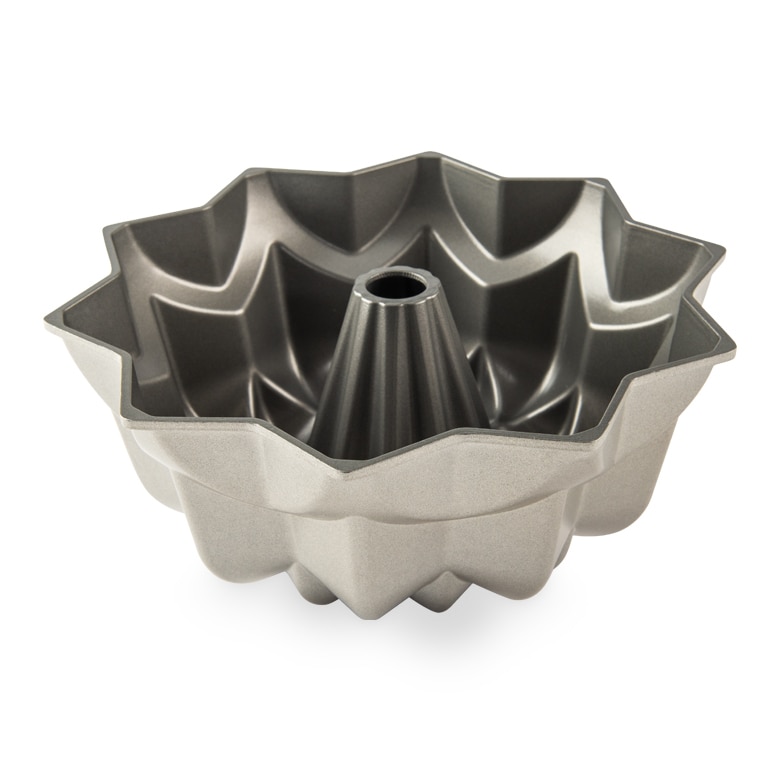 Vintage Star Bundt® PanVintage Star Bundt® Pan - Image 6