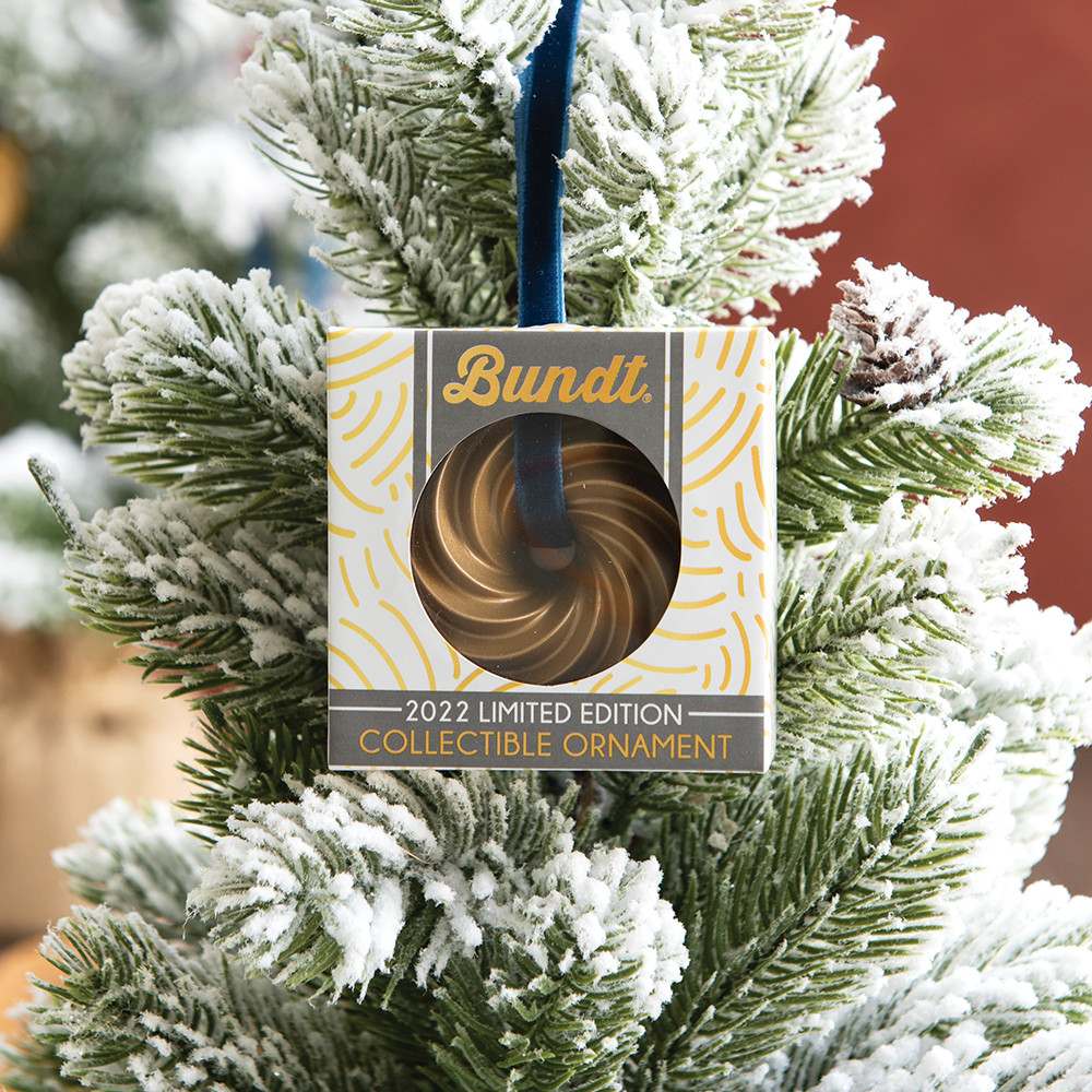Set of 2 Gold Collectible Cast Ornaments, Classic and Heritage Bundt®Set of 2 Gold Collectible Cast Ornaments, Classic and Heritage Bundt® - Image 4