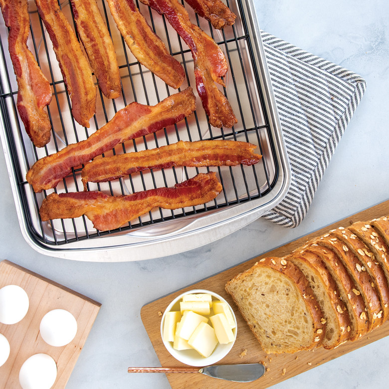 Oven Crisp Baking TrayOven Crisp Baking Tray - Image 2