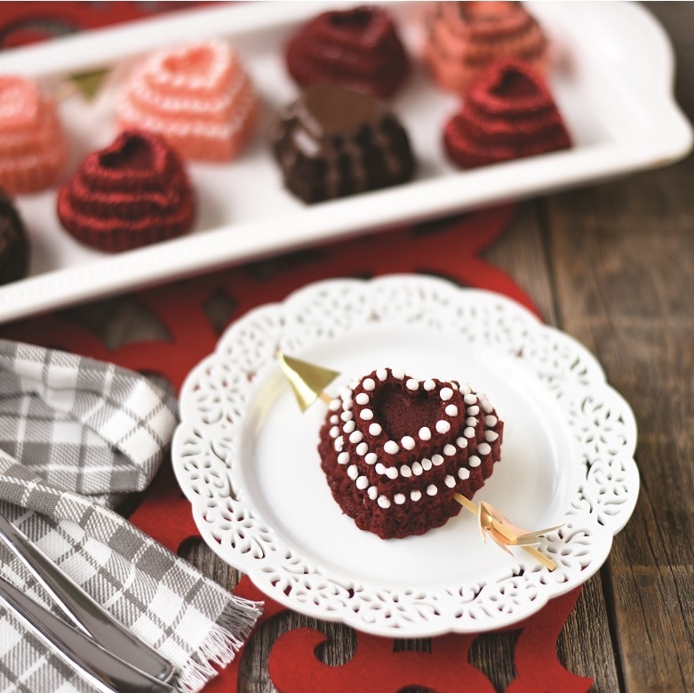 Tiered Heart Cakelet PanTiered Heart Cakelet Pan - Image 5