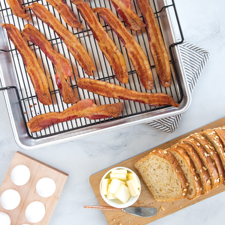 Extra Large Oven Crisp Baking TrayExtra Large Oven Crisp Baking Tray - Image 3