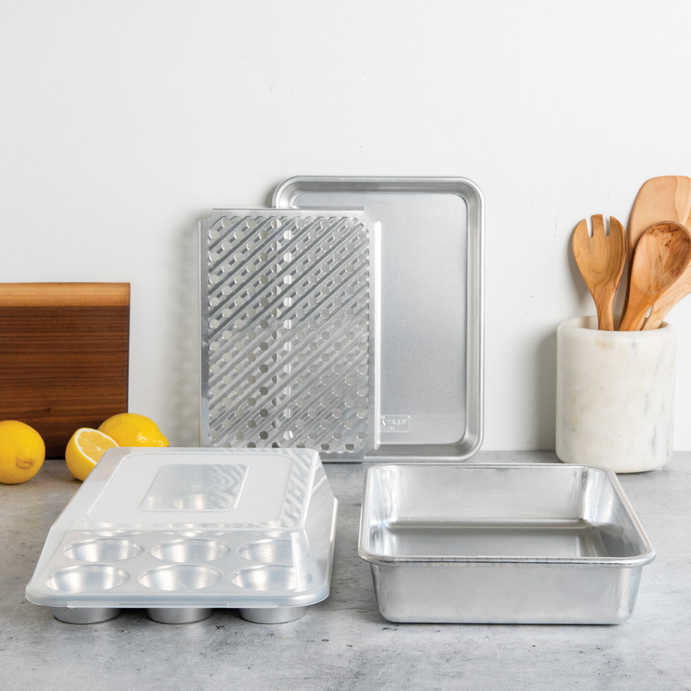 Naturals® Bakeware 5 Piece Bake & Store SetNaturals® Bakeware 5 Piece Bake & Store Set - Image 2